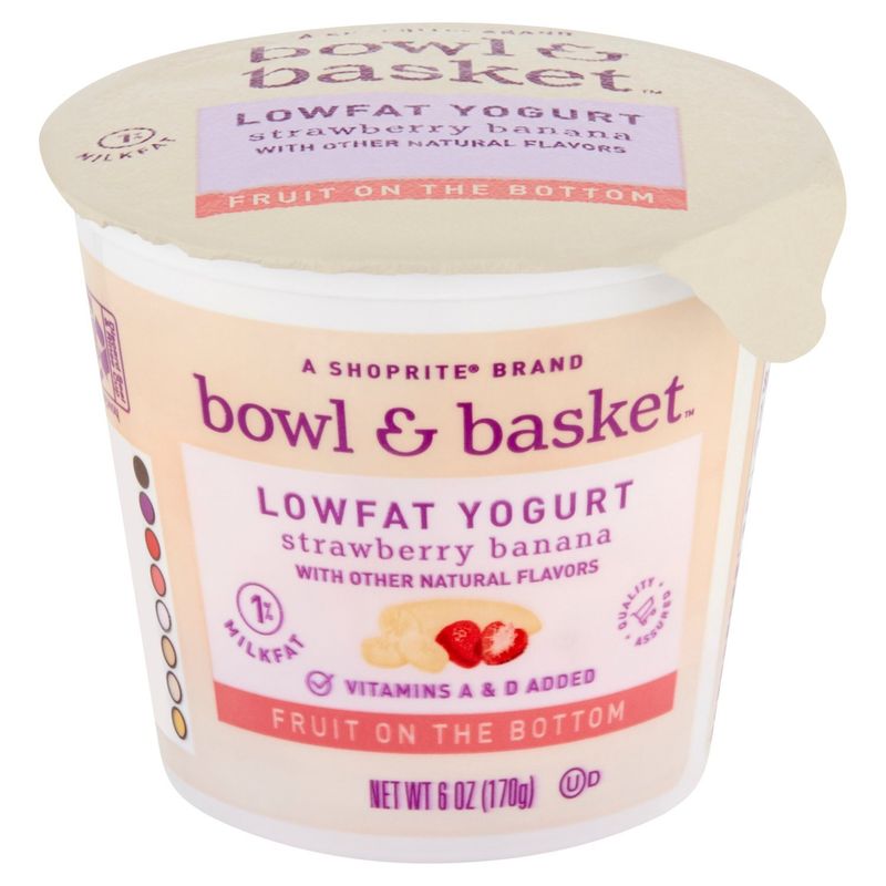 Bowl &amp; Basket FOB Lowfat Strawberry Banana Yogurt, 6 oz