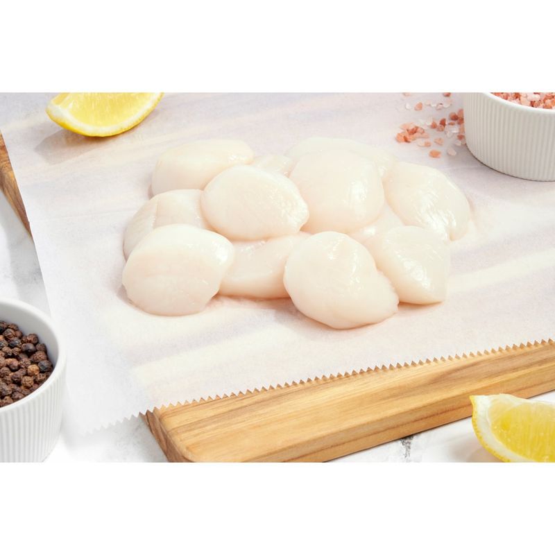 Fresh North Atlantic Sea Scallops, Wild Caught