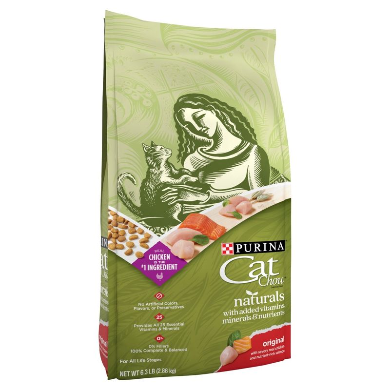 Purina Cat Chow Naturals Original with Savory Real Chicken and Nutrient-Rich Salmon Cat Food, 6.3 lb