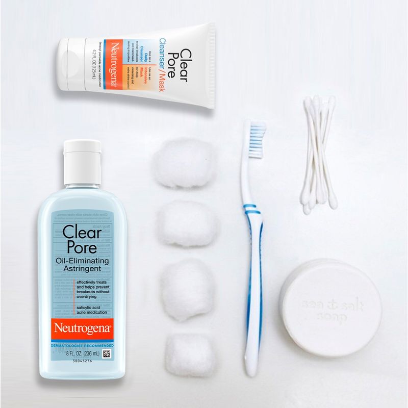 Neutrogena Clear Pore Oil-Eliminating Astringent, 8 fl oz