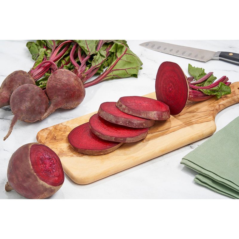 Fresh Organic Beets, bunch