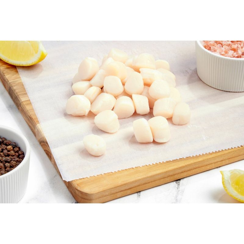 Farm Raised Bay Scallops, Previously Frozen