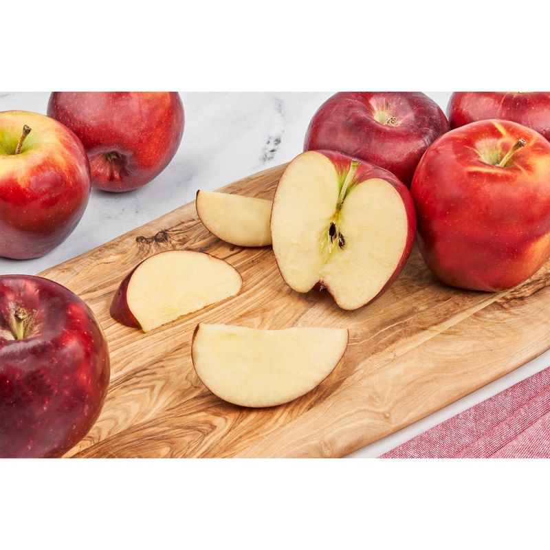 Fresh Cosmic Crisp Apples