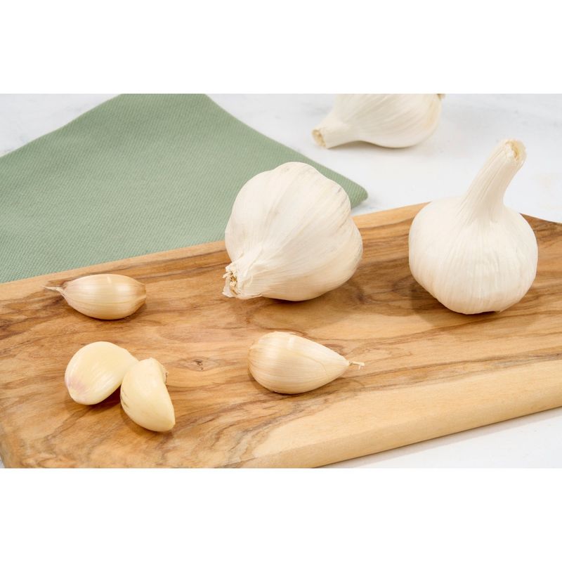Fresh Organic Garlic, 8 oz