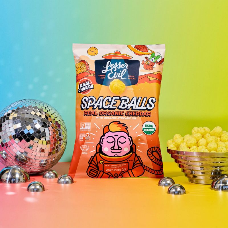 LesserEvil Space Balls Real Organic Cheddar Light + Fluffy Organic Corn Puffs, 5 oz