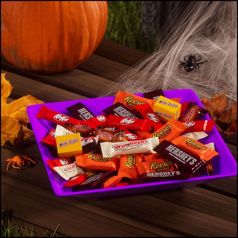 Hershey Assorted Flavored Halloween Candy Bulk Bag, 51.03 oz