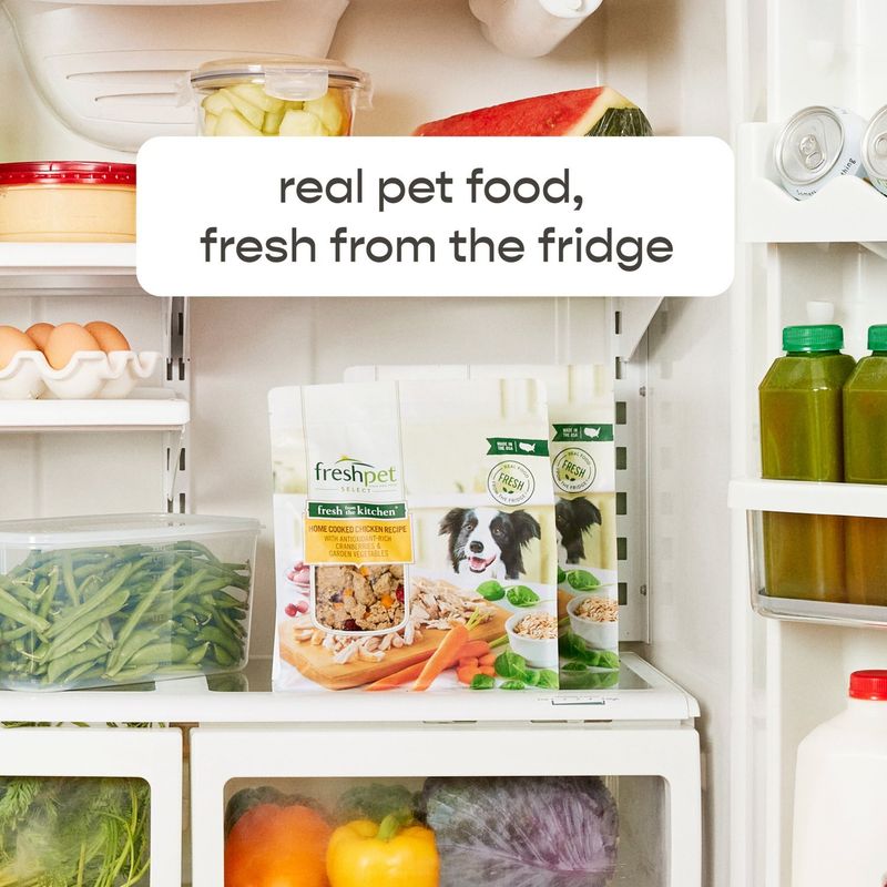 Freshpet Tender Chicken Recipe with Carrots, Peas &amp; Brown Rice Slice &amp; Serve Roll Dog Food, 6 lb