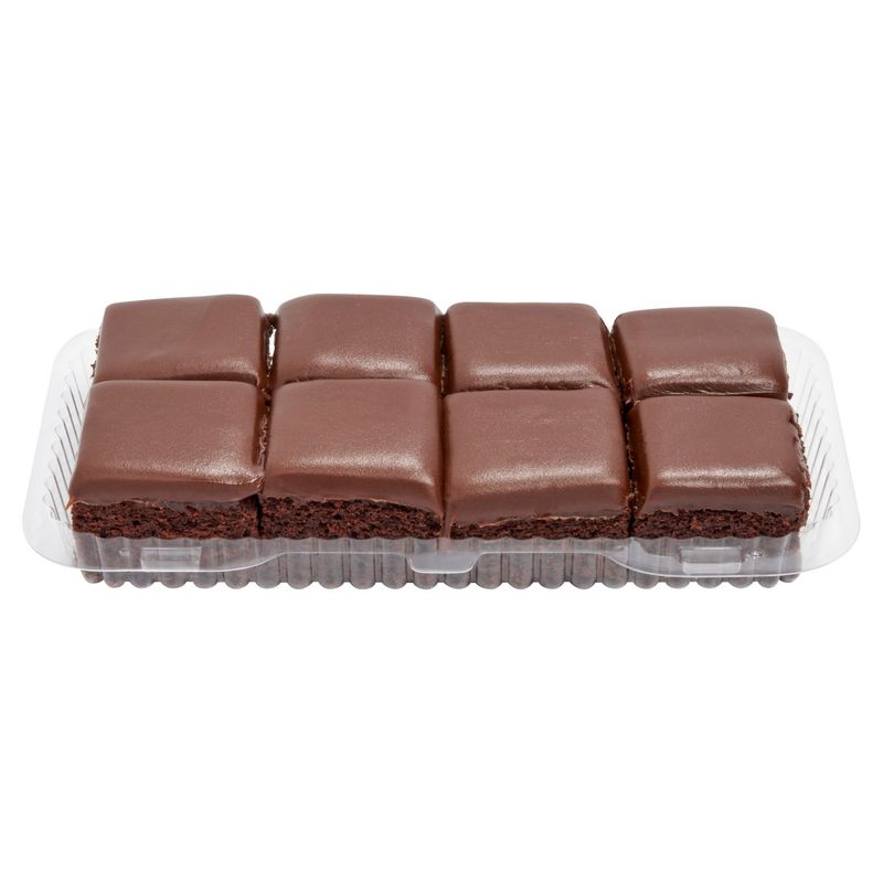 Store Made 8 Pack Fudge Iced Brownies
