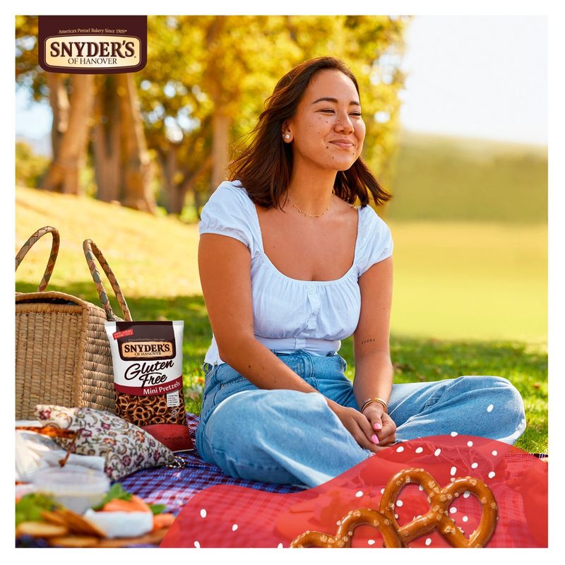 Snyder's of Hanover Gluten Free Mini Pretzels, 8 oz