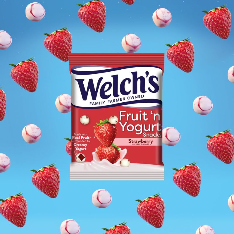 Welch's Strawberry Fruit 'n Yogurt Snacks, 0.7 oz, 8 count