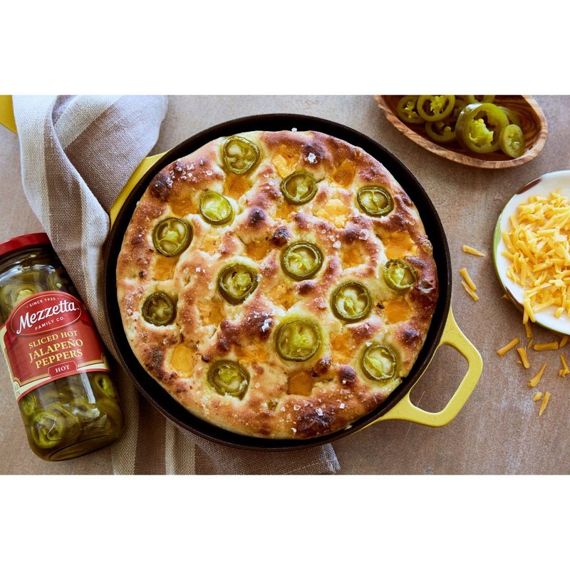 Mezzetta Sliced Hot Jalapeño Peppers, 16 fl oz