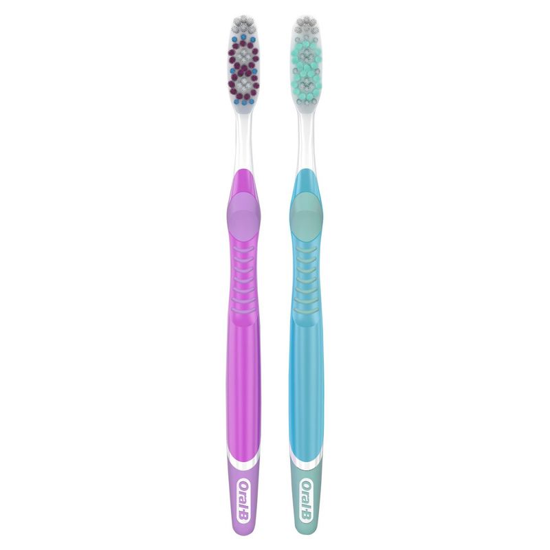 Oral-B Advanced Whitening Clean Soft Toothbrushes Value Pack, 2 count