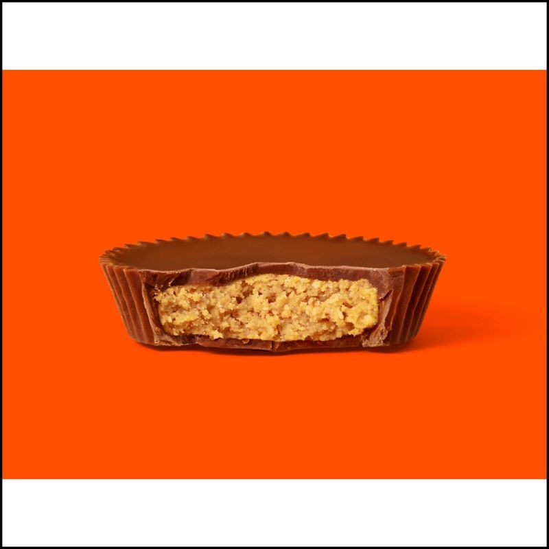 Reese's Milk Chocolate Peanut Butter Cups, .55 oz, 8 count