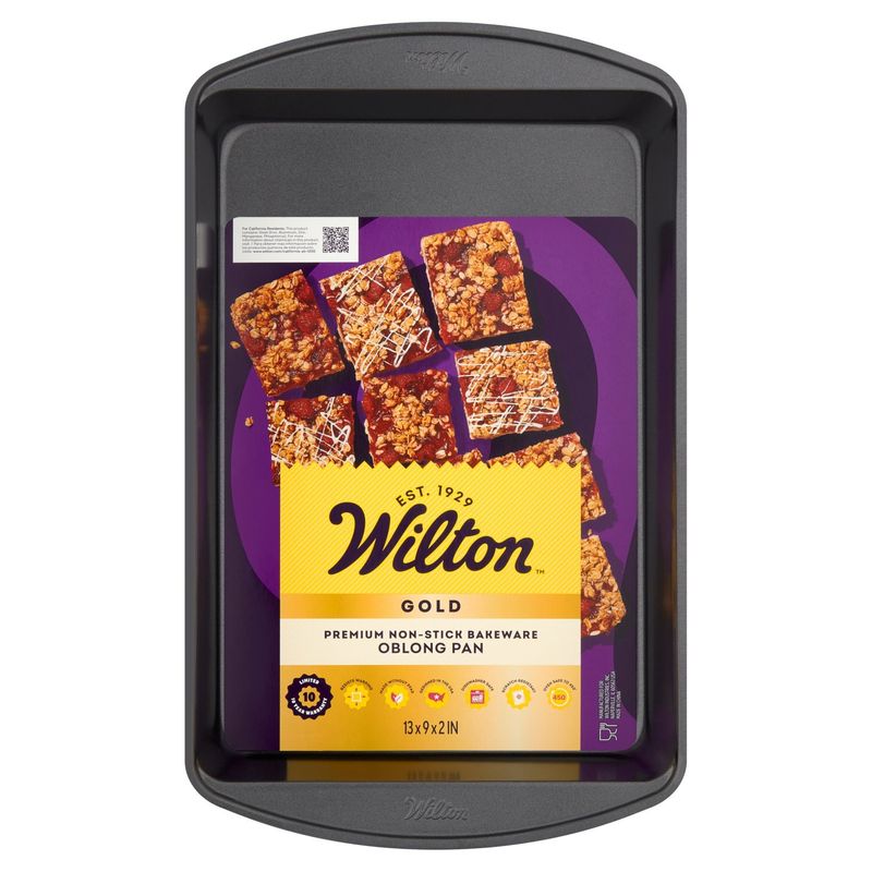 Wilton Gold Premium Non-Stick Bakeware 13x9x2 In Oblong Pan
