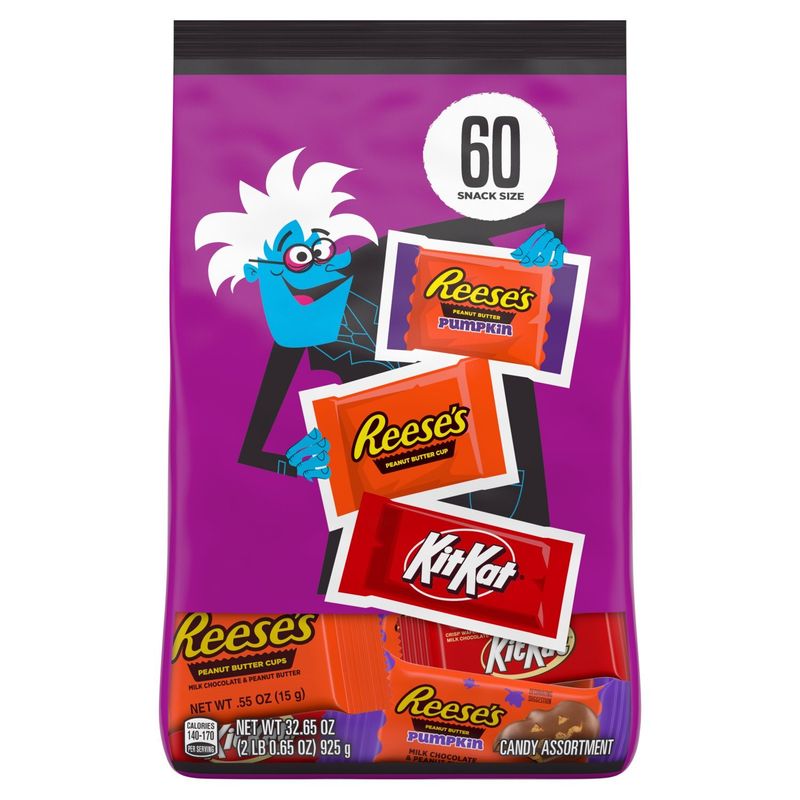 KIT KAT® and REESE'S Assorted Milk Chocolate Snack Size, Halloween Candy Bag, 32.65 oz