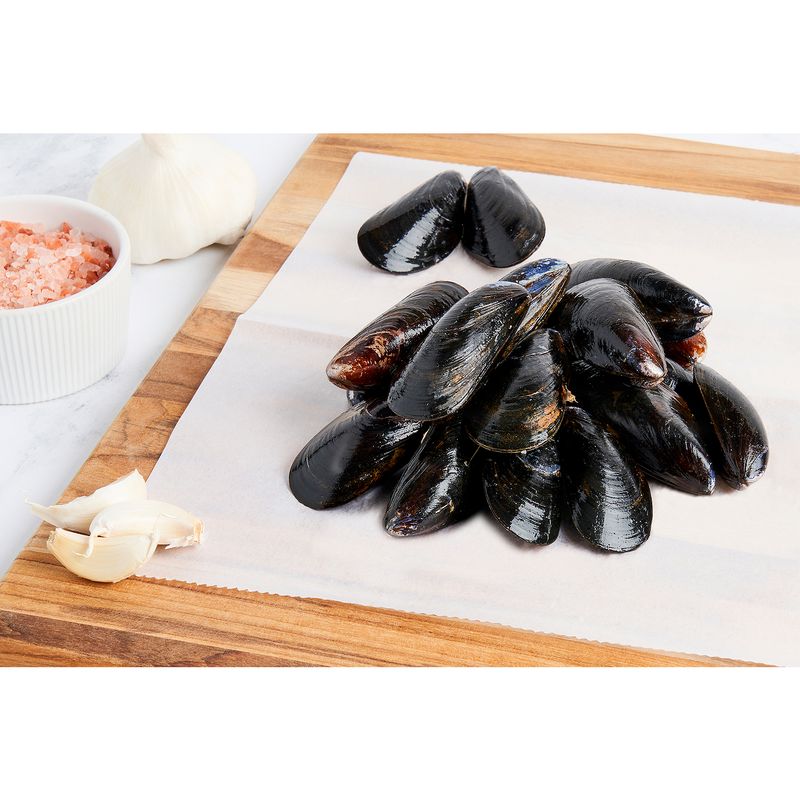 Live Organic Prince Edward Island Mussels