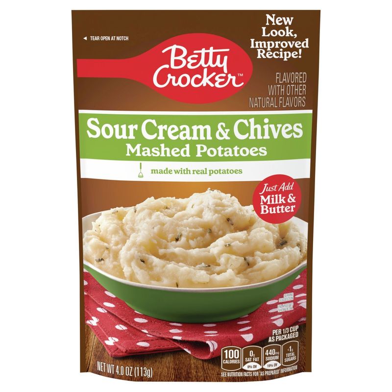 Betty Crocker Sour Cream &amp; Chives Mashed Potatoes, 4.0 oz