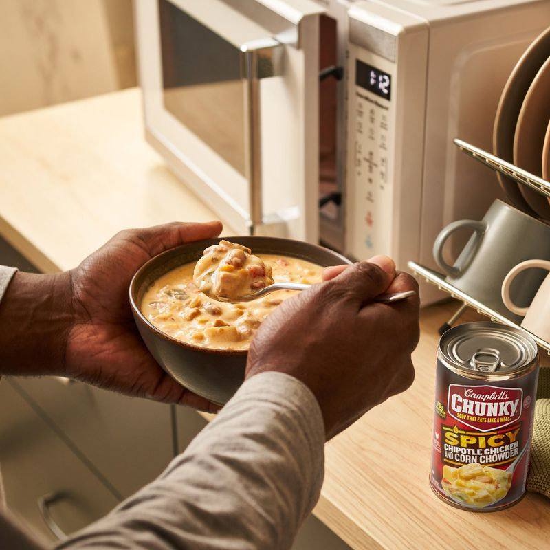 Campbell's Chunky Chipotle Chicken and Corn Chowder Soup, 18.8 oz
