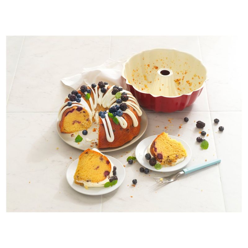 GoodCook 9.5" Diameter Non-Stick Fluted Cake Pan, Sculpted Red/White, steel, 3 1/4" deep, 12 cups
