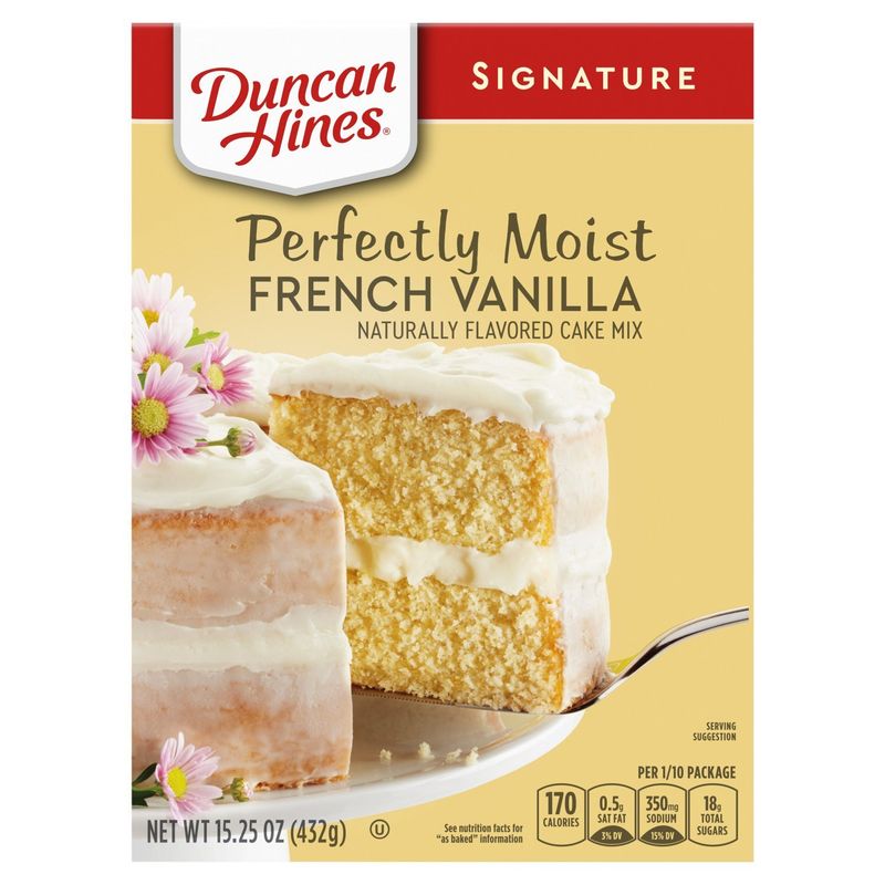 Duncan Hines Signature Perfectly Moist French Vanilla Cake Mix, 15.25 oz