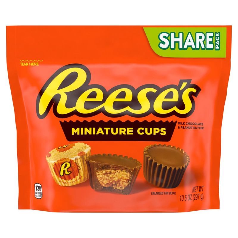 Reese's Milk Chocolate &amp; Peanut Butter Miniature Cups Share Pack, 10.5 oz