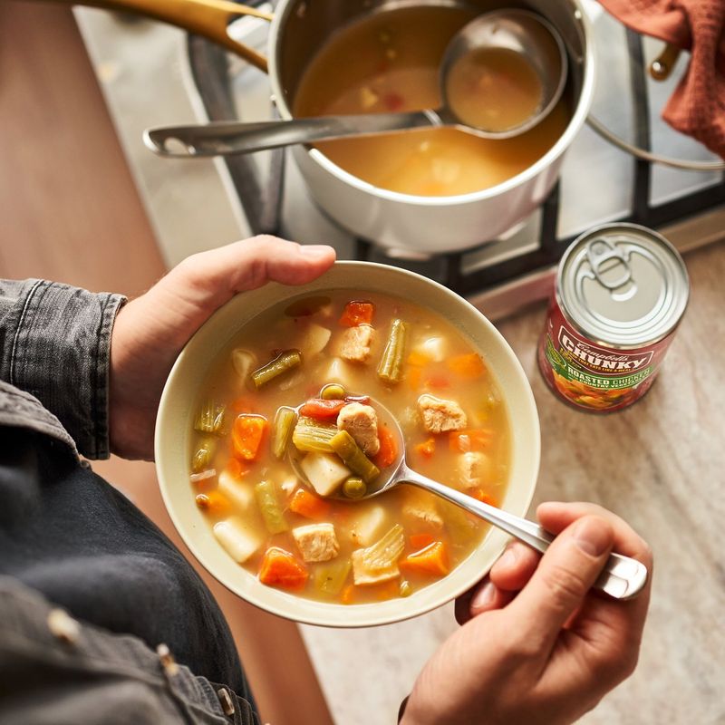 Campbell's Chunky Roasted Chicken with Country Vegetables Soup, 18.6 oz