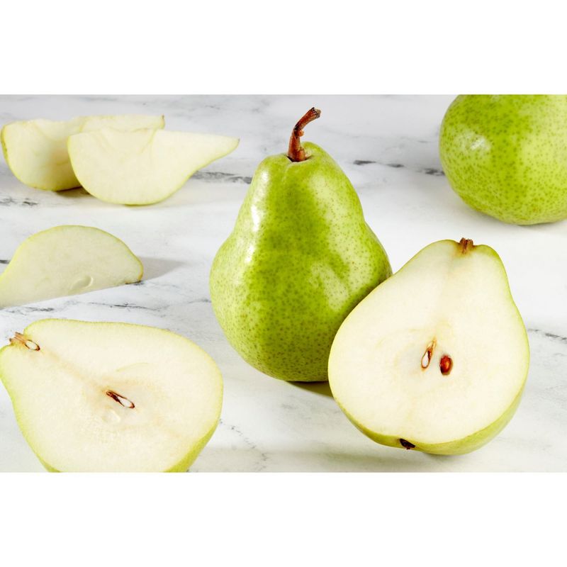 Fresh Bartlett Pear