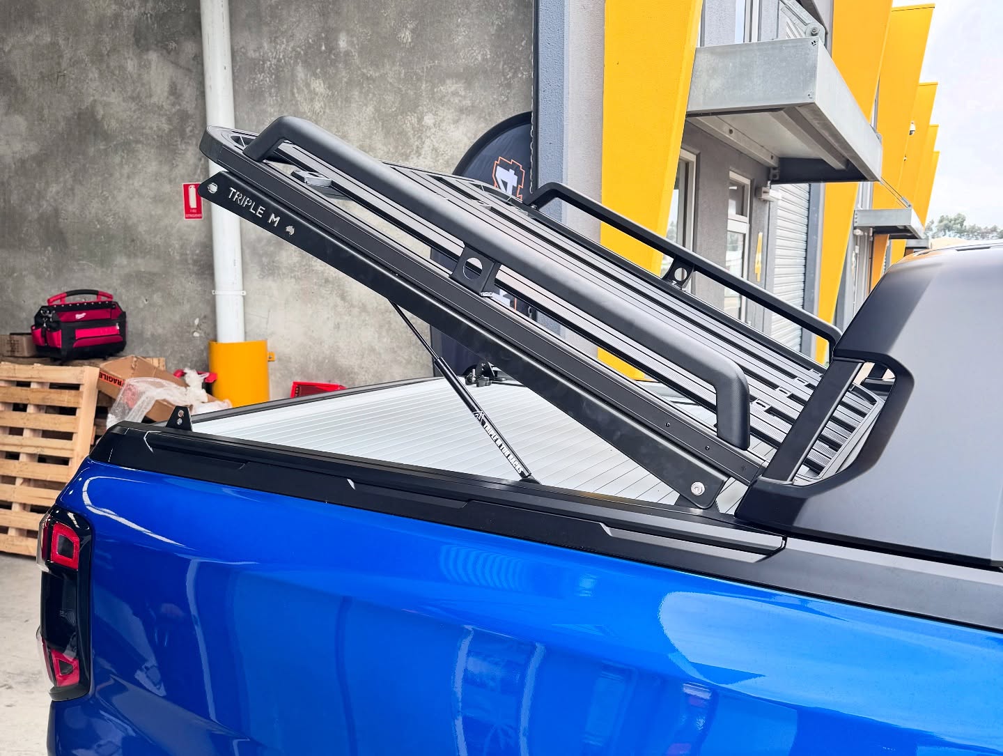 Platinum Triple M Gas Strut Rack