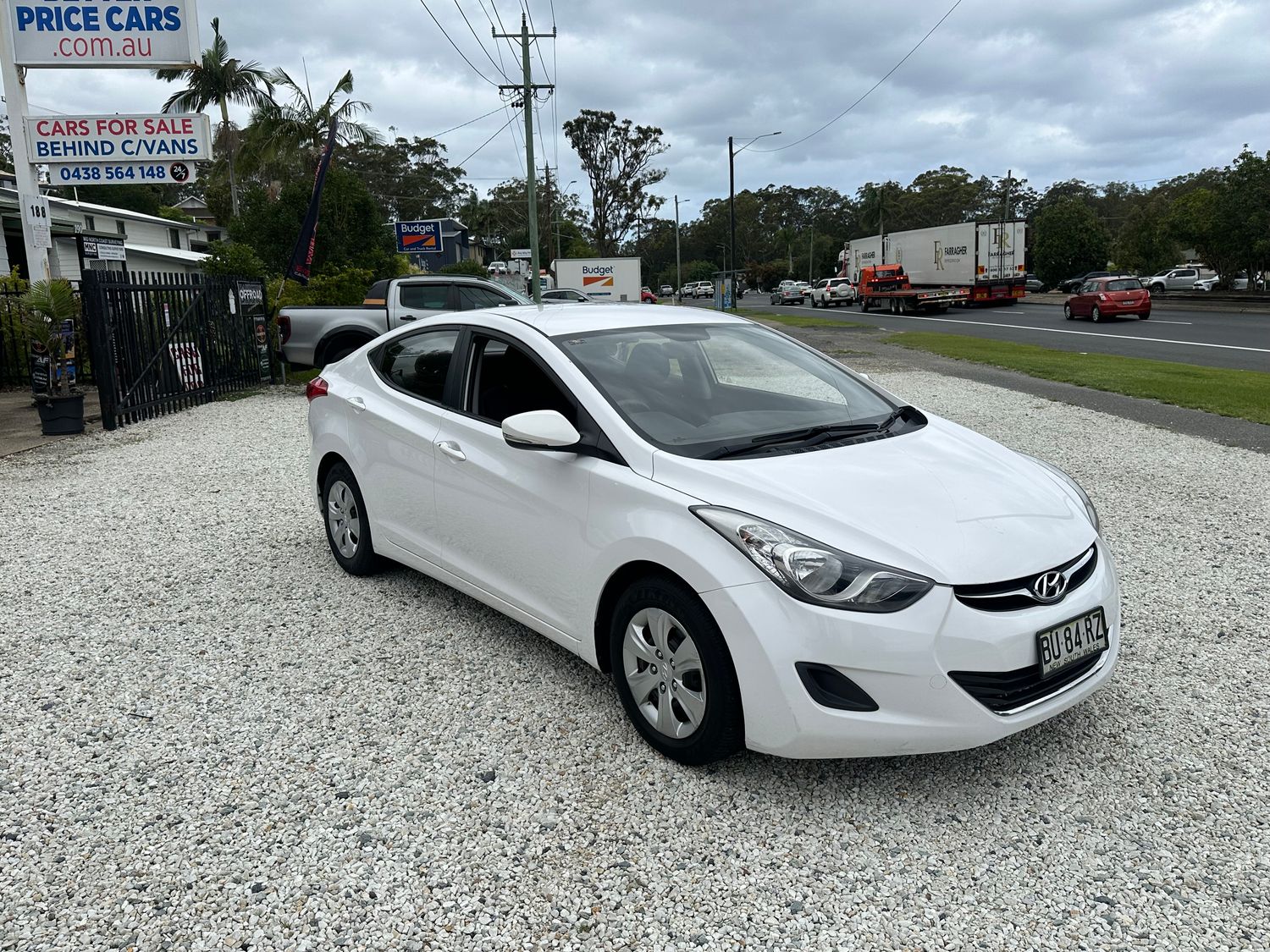 HYUNDAI ELANTRA 4 CYLINDER AUTO