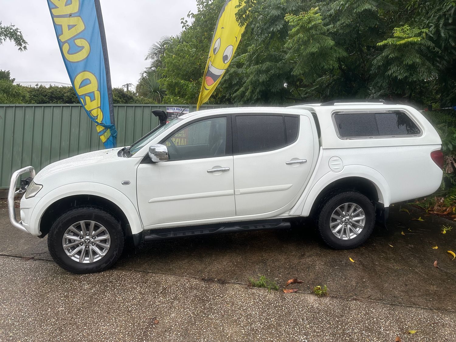 MITSUBISHI TRITON GLX-R     5 SPD MANUAL