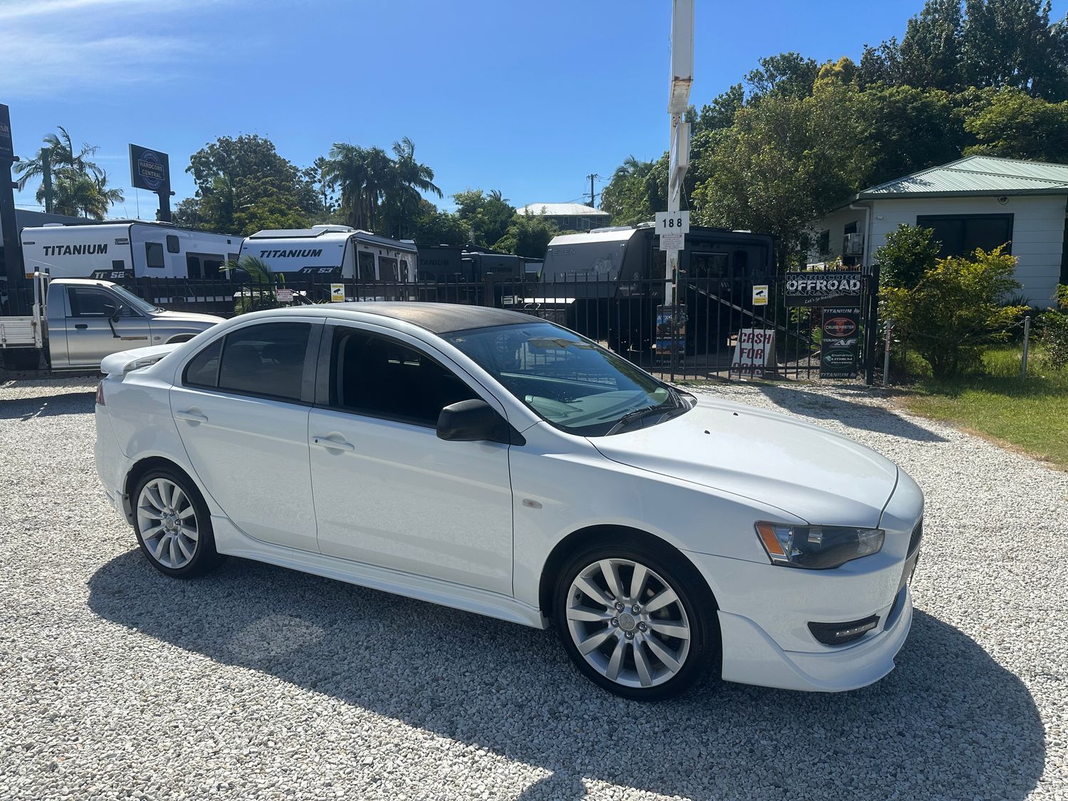 2014 MITSUBISHI LANCER ES   5 Spd MANUAL (GOOD LOOKER)