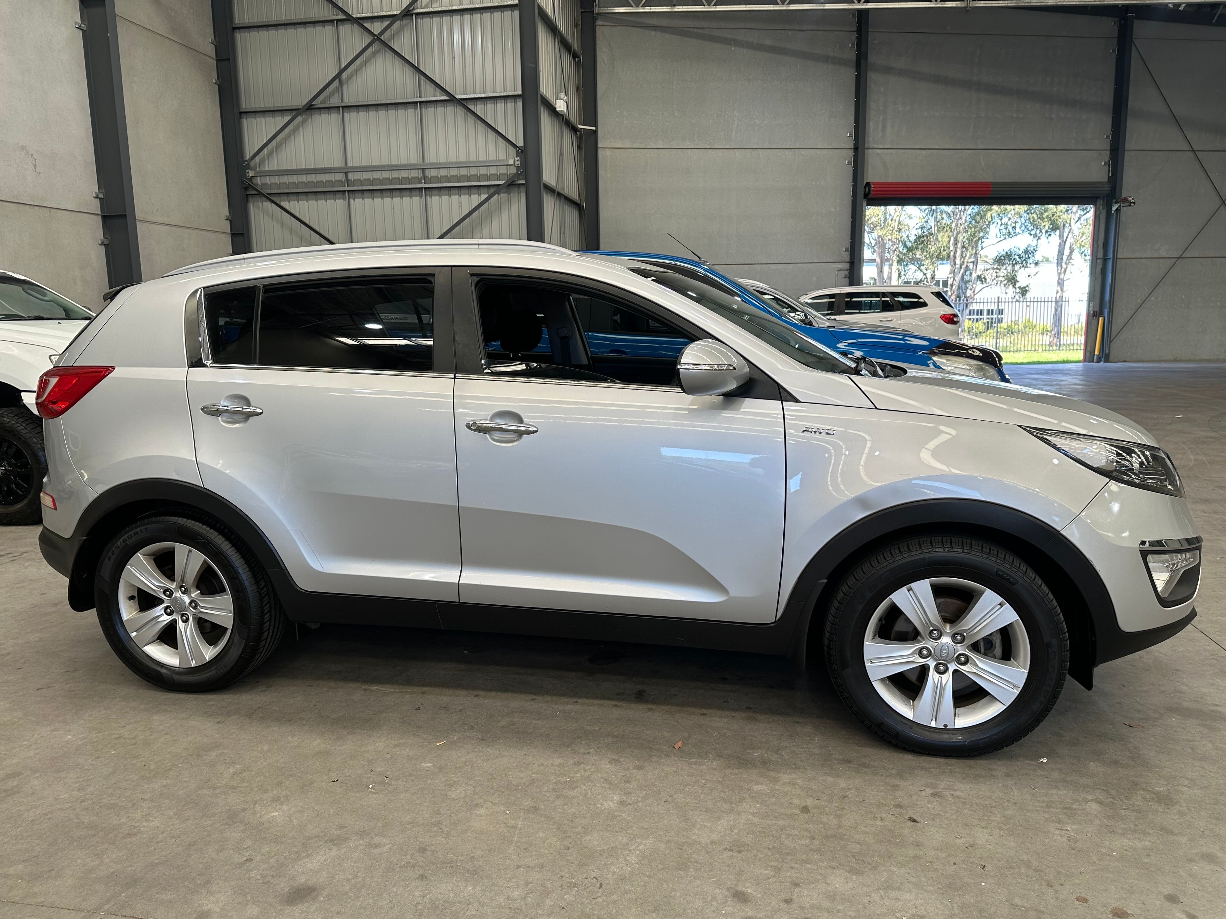 2011  KIA SPORTAGE AWD SUV  AUTOMATIC