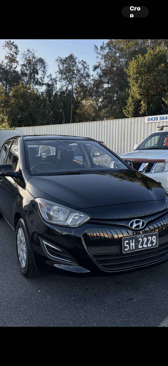 2013 HYUNDAI I20 AUTOMATIC  4 DOOR HATCHBACK ...68,000Klms
