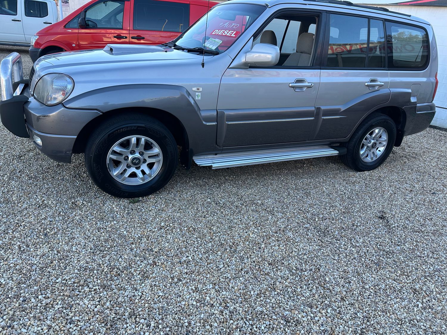 HYUNDAI TERRICAN 4X4 AUTOMATIC TURBO DIESEL (6-seater) 210,000Kms HYUNDAI TERRICAN 4X4 AUTOMATIC TURBO DIESEL (6-seater) 210,000Kms