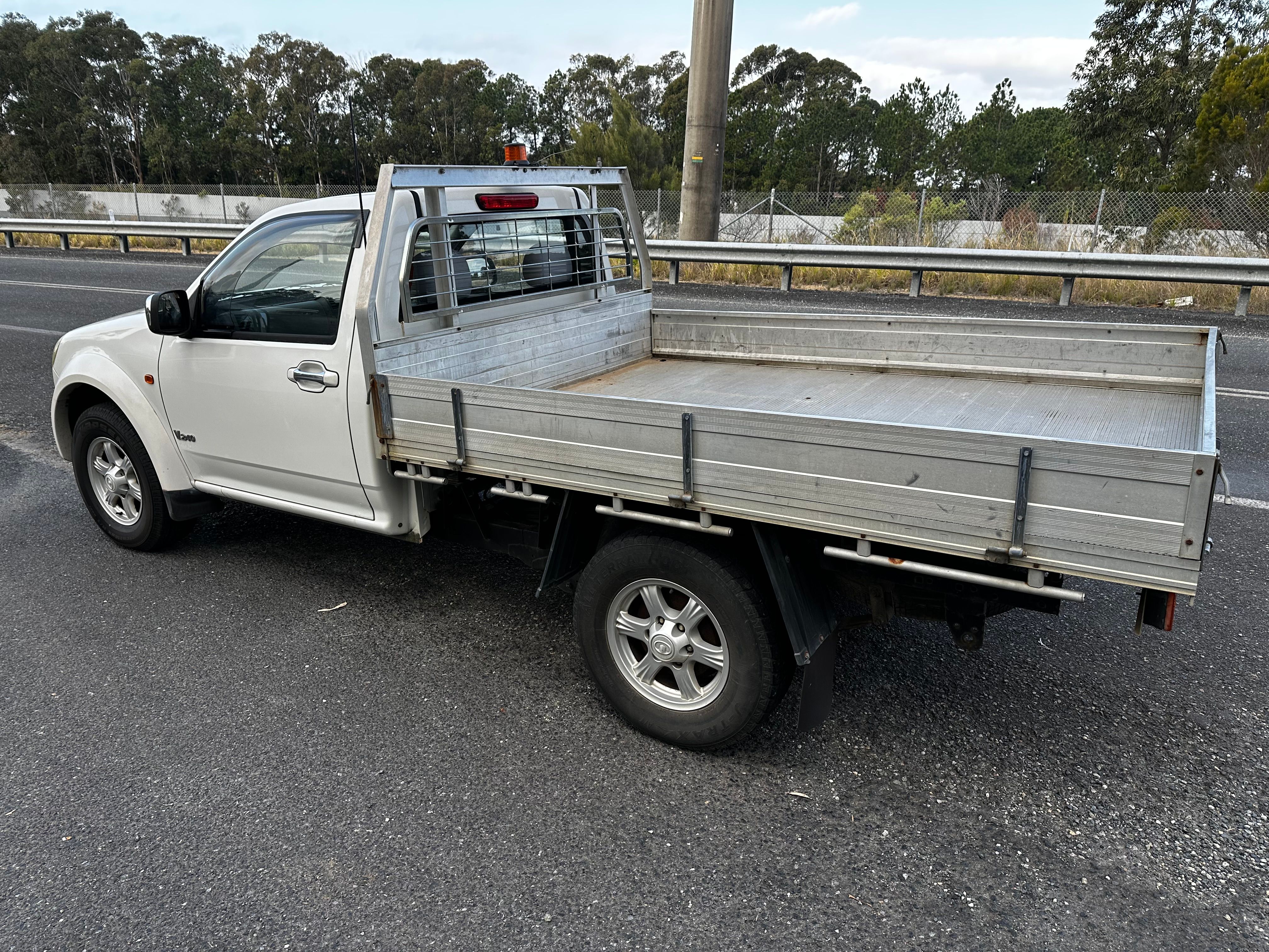 2010 GREAT WALL TABLETOP UTE