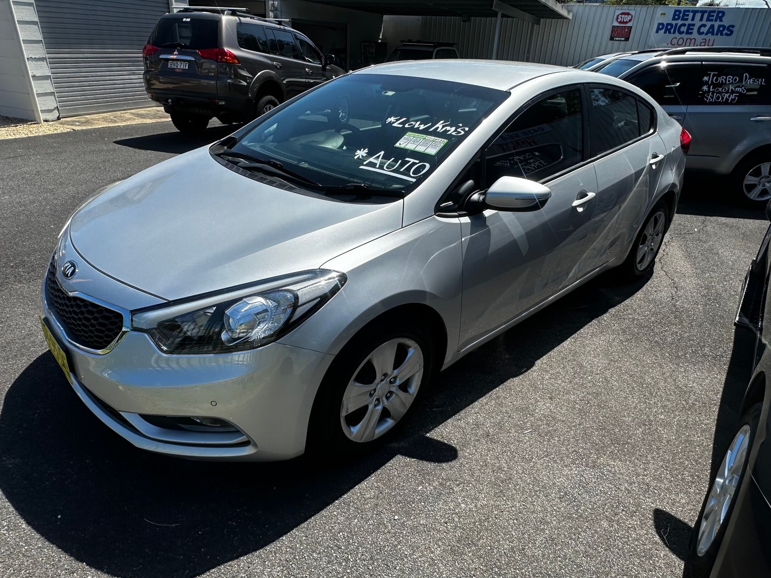 2015 KIA CERATO AUTOMATIC 112,000 KMS...(IMMACULATE CAR)