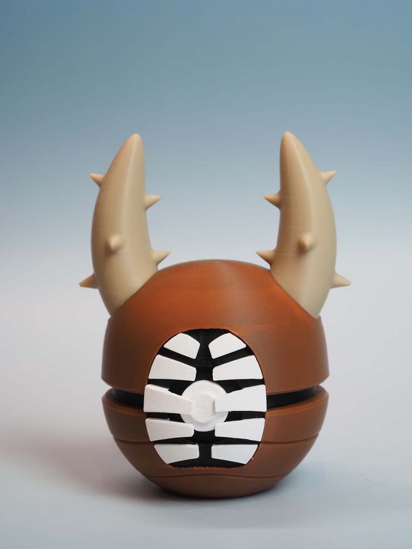 ​PinsirBall – figurka