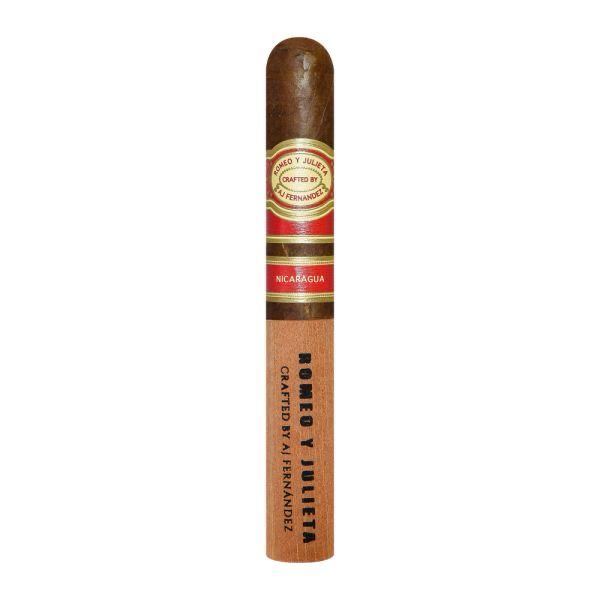 Romeo Y Julieta by AJ Fernandez