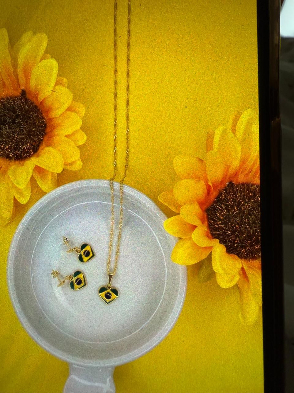 CONJUNTO BRASIL BANHADO A OURO 18K.