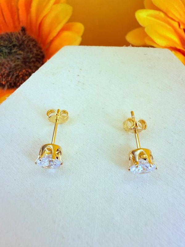 BRINCO PONTO DE LUZ BANHADO A OURO EM ZIRCONIA