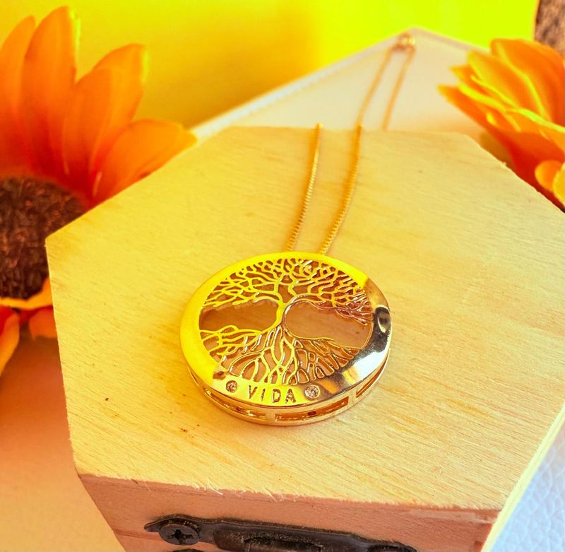 COLAR LUXO ARVORE DA VIDA BANHADO A 3 OUROS.