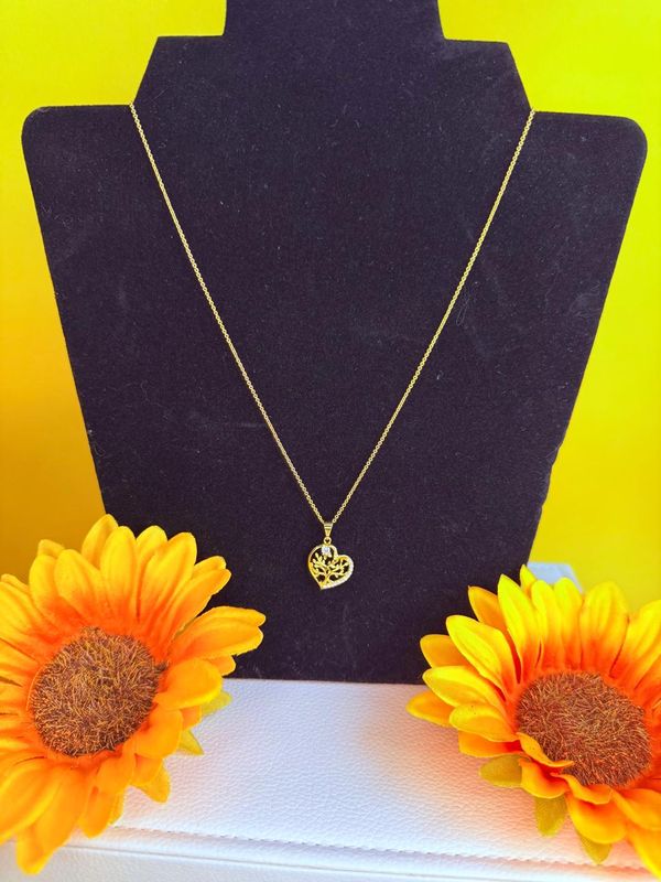 COLAR CORACAO ARVORE DA VIDA EM ZICONIA BANHADO A OURO 18 K.