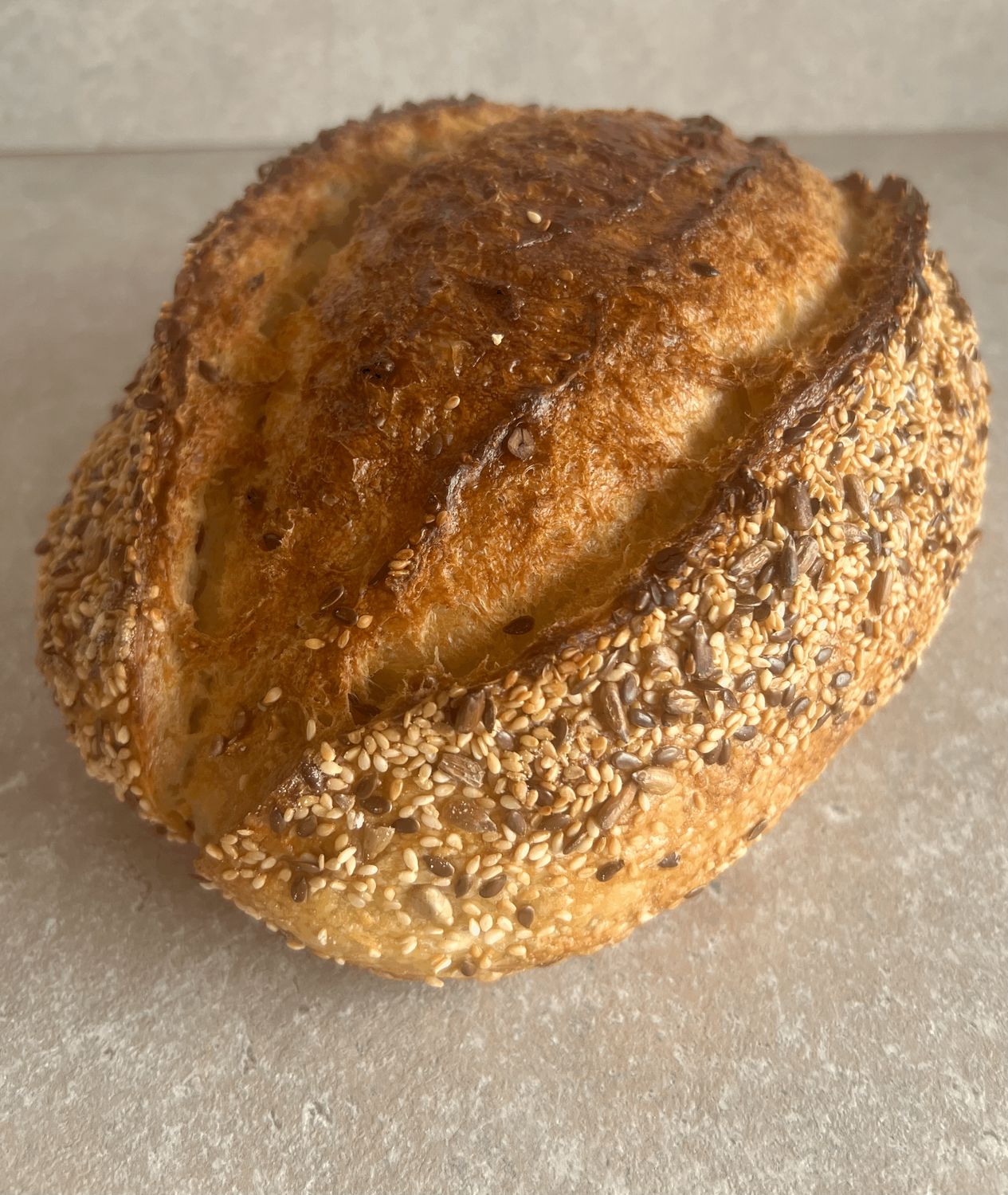 Semolinový se semínky