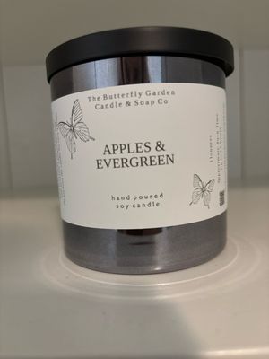 Apples &amp; Evergreen 11oz Soy Candle