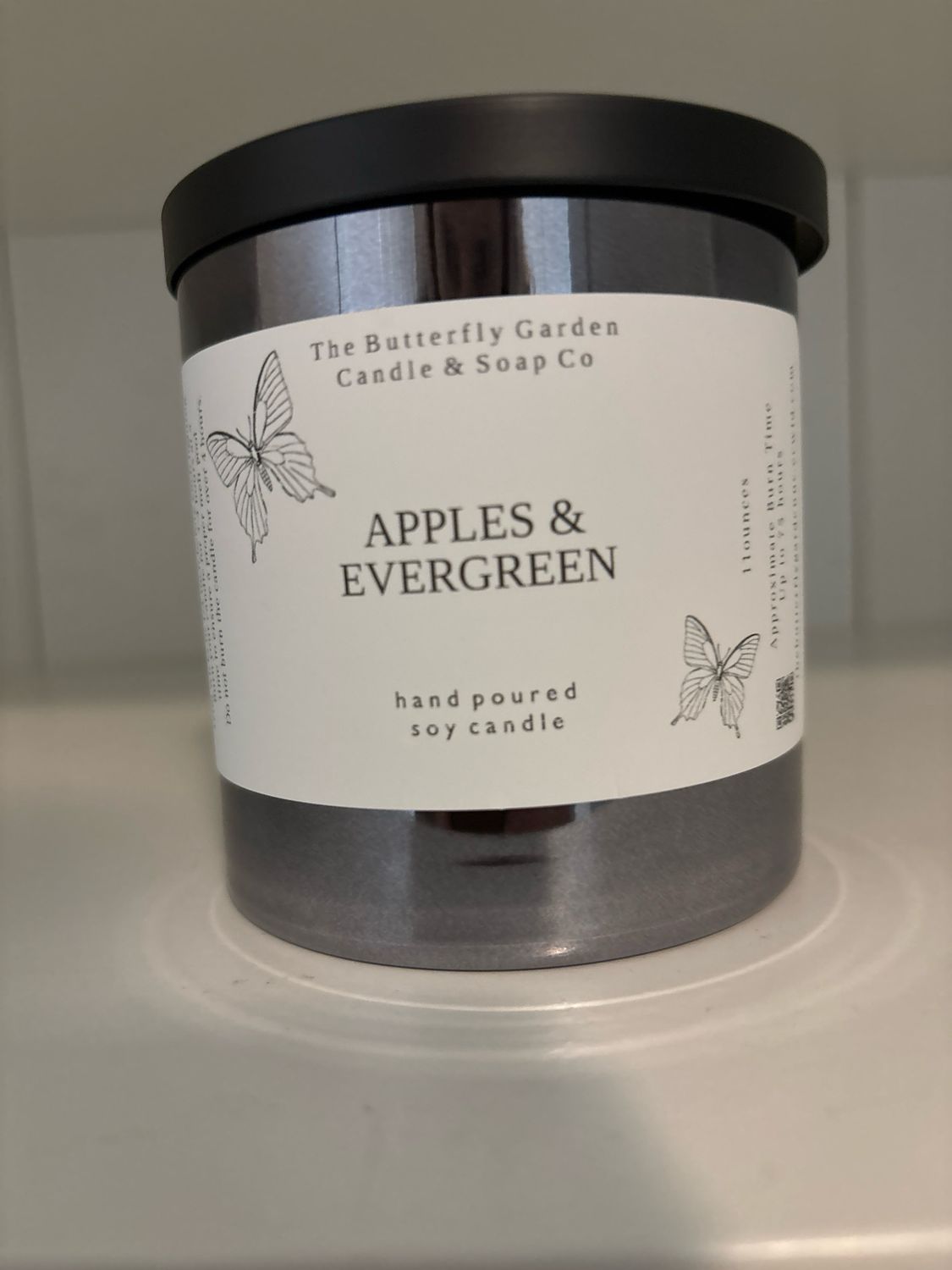Apples &amp; Evergreen 11oz Soy Candle
