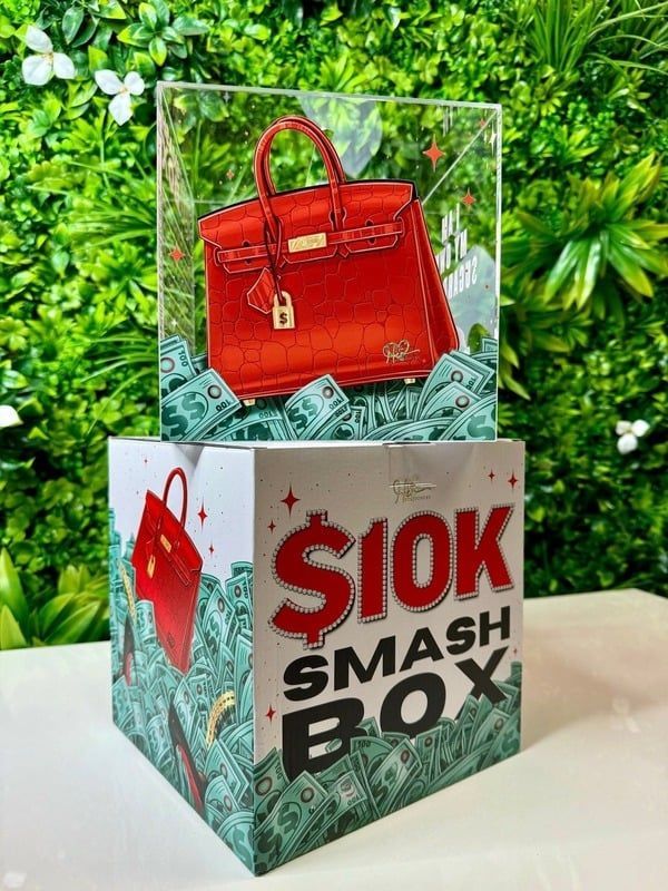 BOSS BABE SAVINGS BOX - Fun and Stylish Way to Save