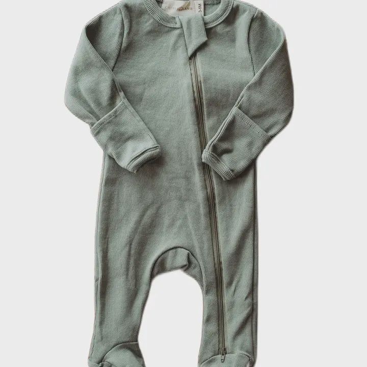 One Piece Zipper
