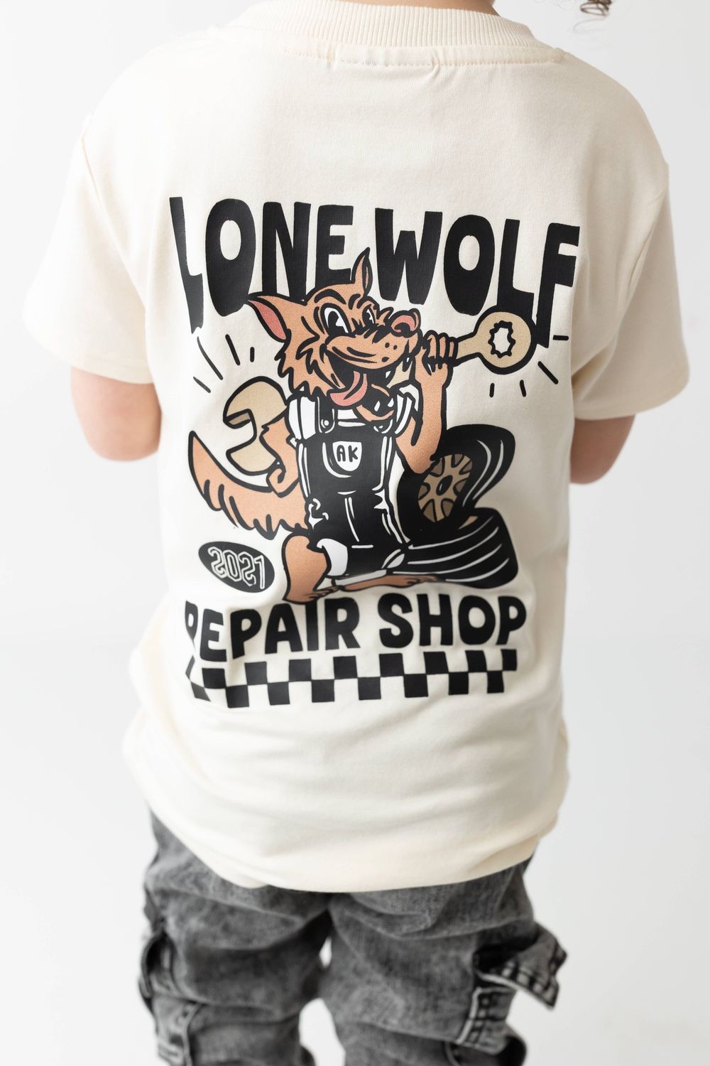 Lone Wolf Repair-Ak graphic tee