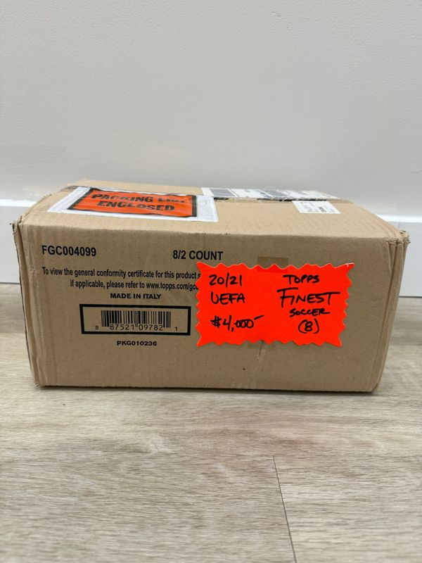 2020-21 Topps Finest UEFA Champions League Soccer Hobby 8-Box Case [Topps Direct]