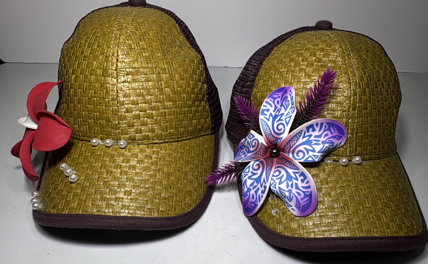 LAUFALA CAP WITH FLOWER